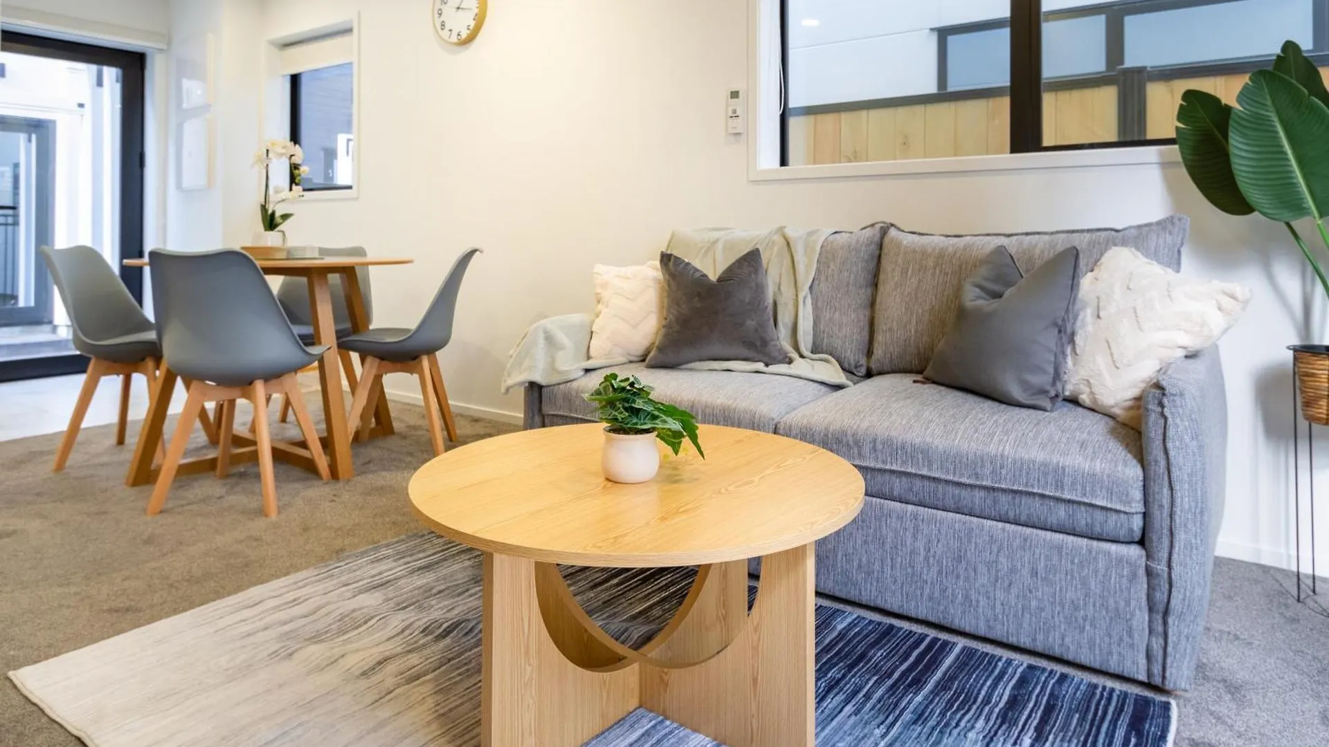 דירות כרייסטצ'רץ' Stylish Cbd Escape 2Br Townhouse